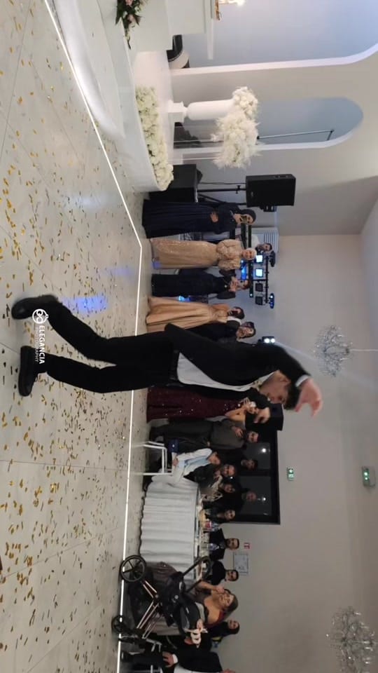 Post 5 by eleganciaphotograhy on TikTok (video)