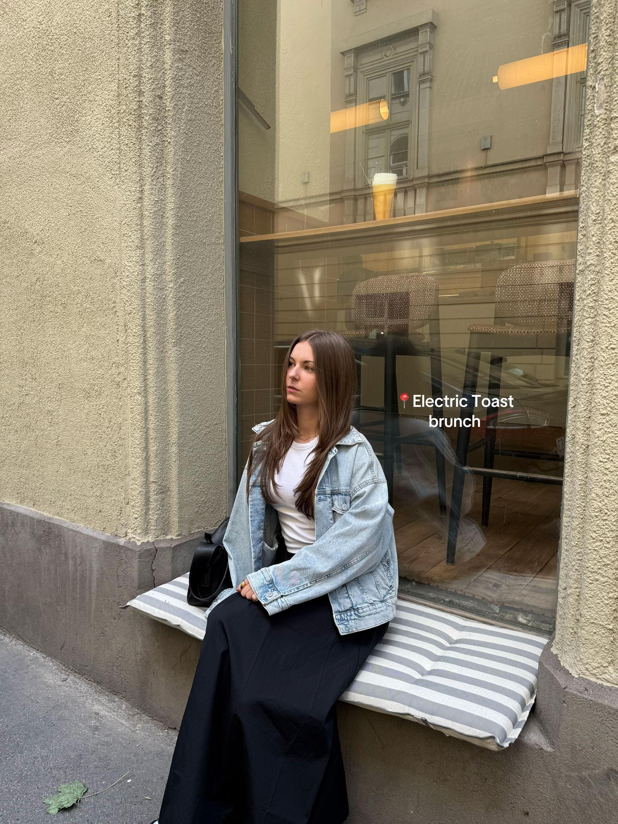 Post 1 by Leona on TikTok (video)