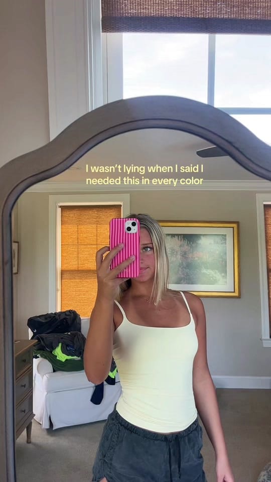 Post 8 by emiliana 😜 on TikTok (video)