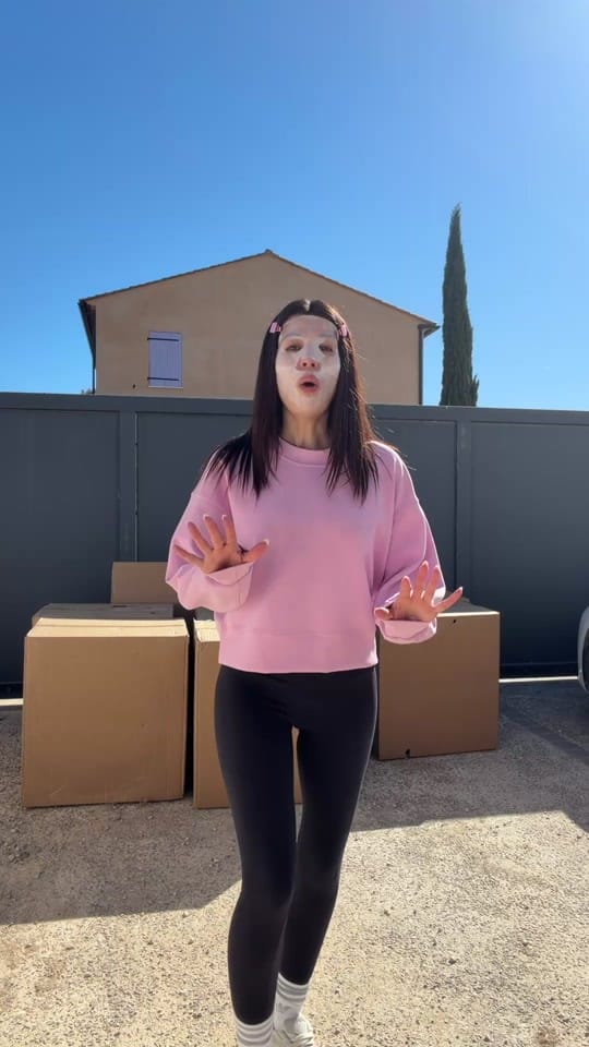 Post 5 by Noemiemakeuptouch on TikTok (video)