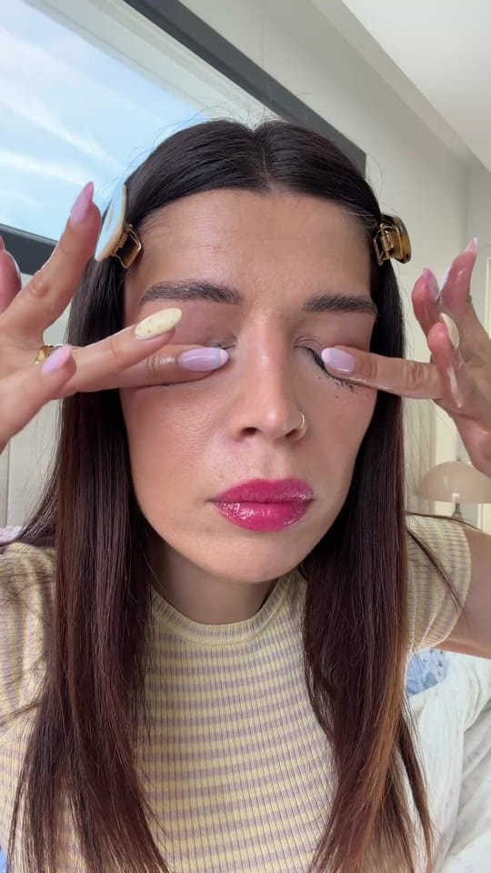 Post 7 by Noemiemakeuptouch on TikTok (video)