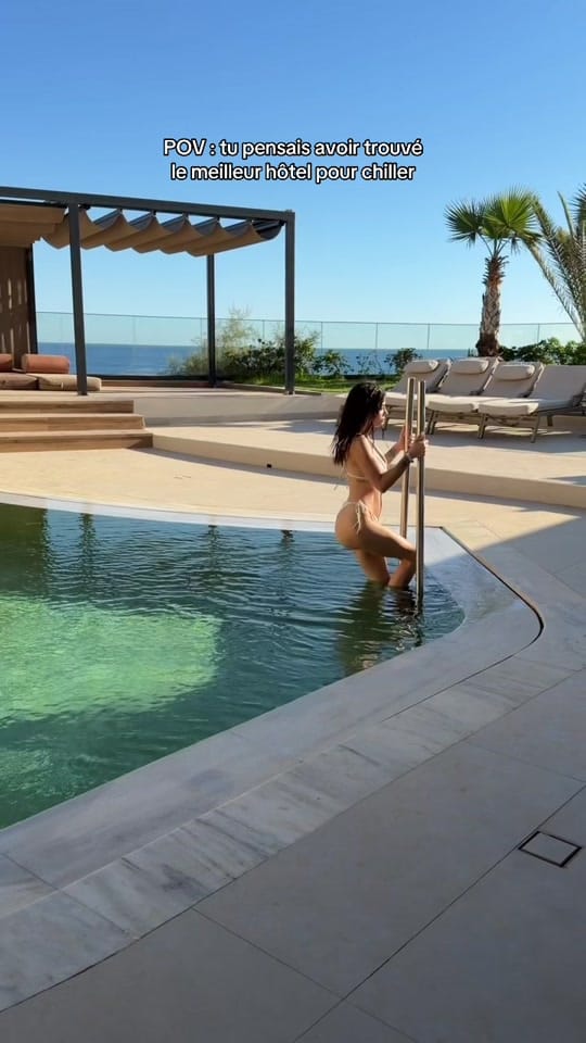 Post 2 by Noemiemakeuptouch on TikTok (video)
