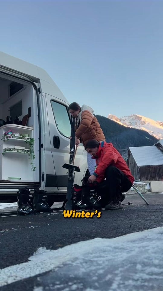 Post 1 by Valérie & Alessandro on TikTok (video)