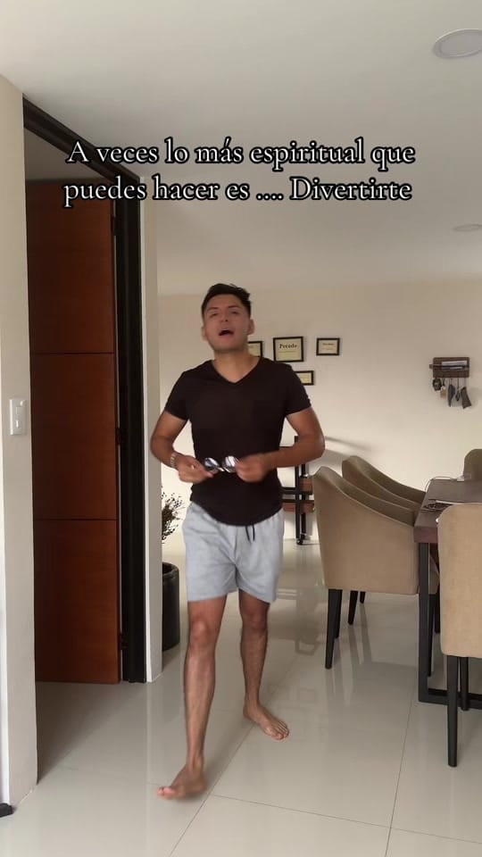 Post 9 by Alan Collazo on TikTok (video)