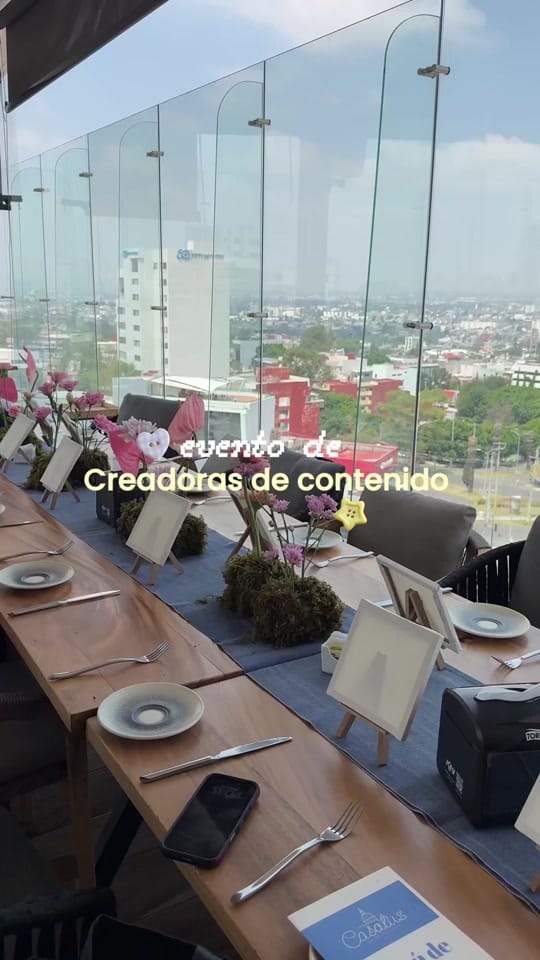 Post 6 by Marifer Ricci on TikTok (video)