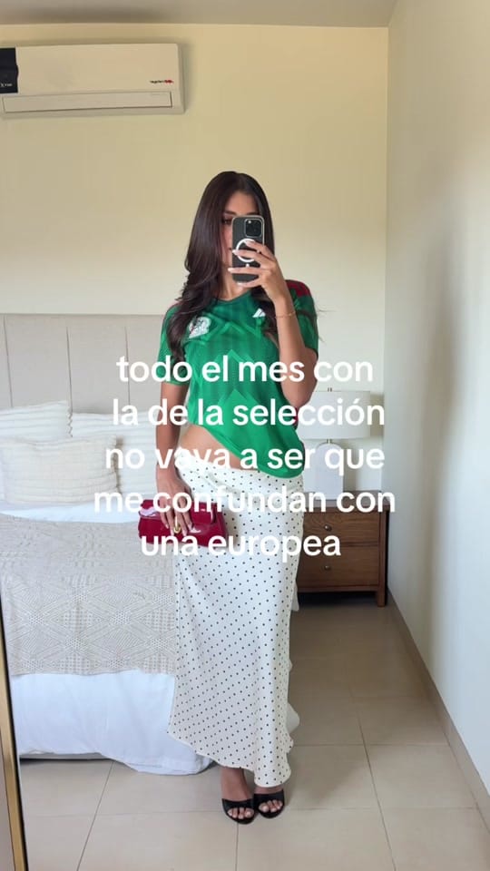 Post 1 by Andrea on TikTok (video)