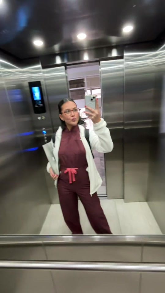 Post 8 by Roxanne Ferreira on TikTok (video)