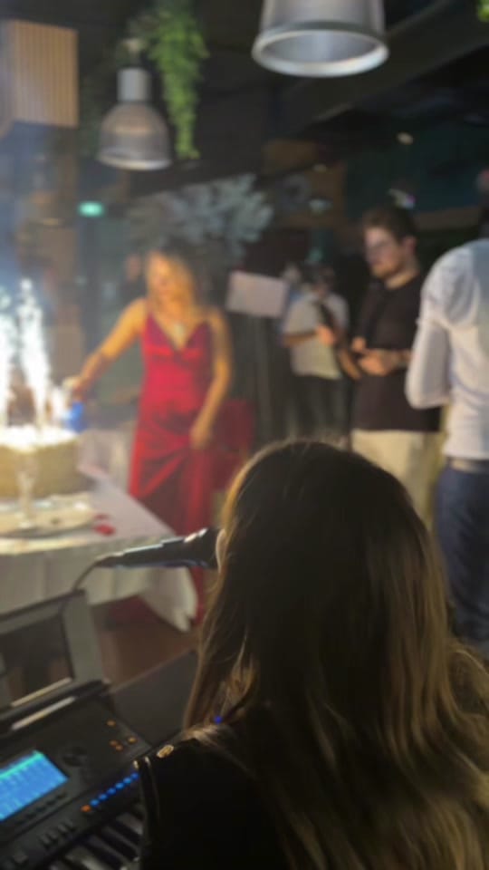 Post 4 by maestroazza on TikTok (video)