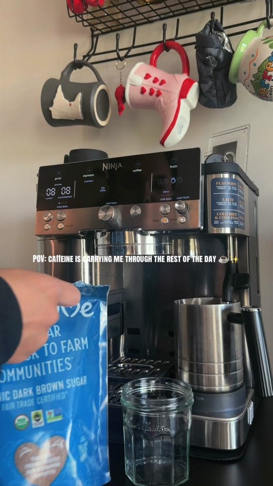 Post 5 by E V E L Y N on TikTok (video)
