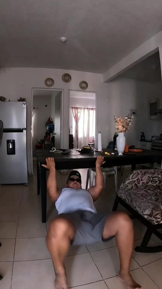 Post 4 by VLOGUERO on TikTok (video)