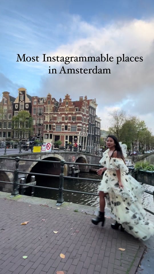 Post 2 by Fidji | Travel Content Creator on TikTok (video)