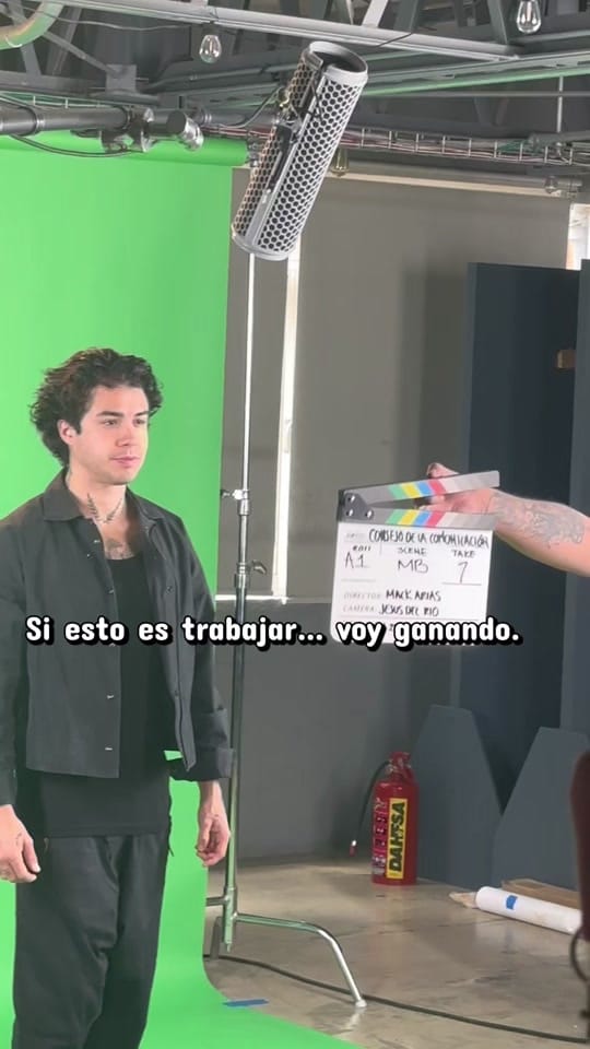 Post 2 by Adriana Castillo ( Adrix) on TikTok (video)
