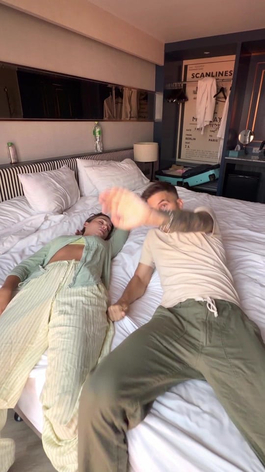 Post 7 by Lesly et Jay on TikTok (video)