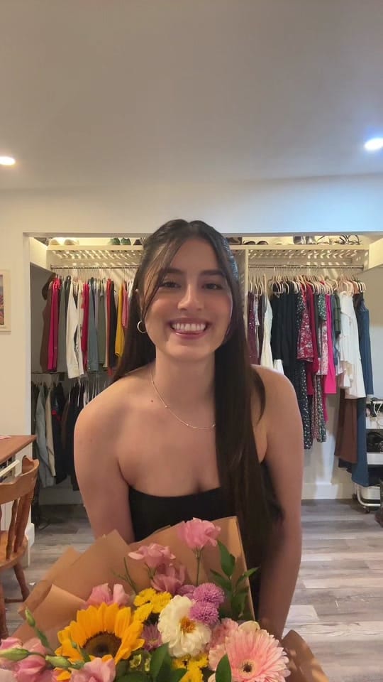 Post 1 by Miss Nava on TikTok (video)