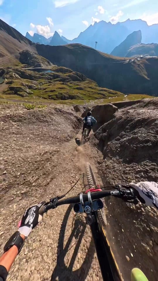 Post 1 by Adrien Loron on TikTok (video)