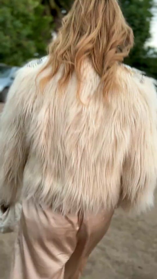 Post 9 by Marcela Paz on TikTok (video)