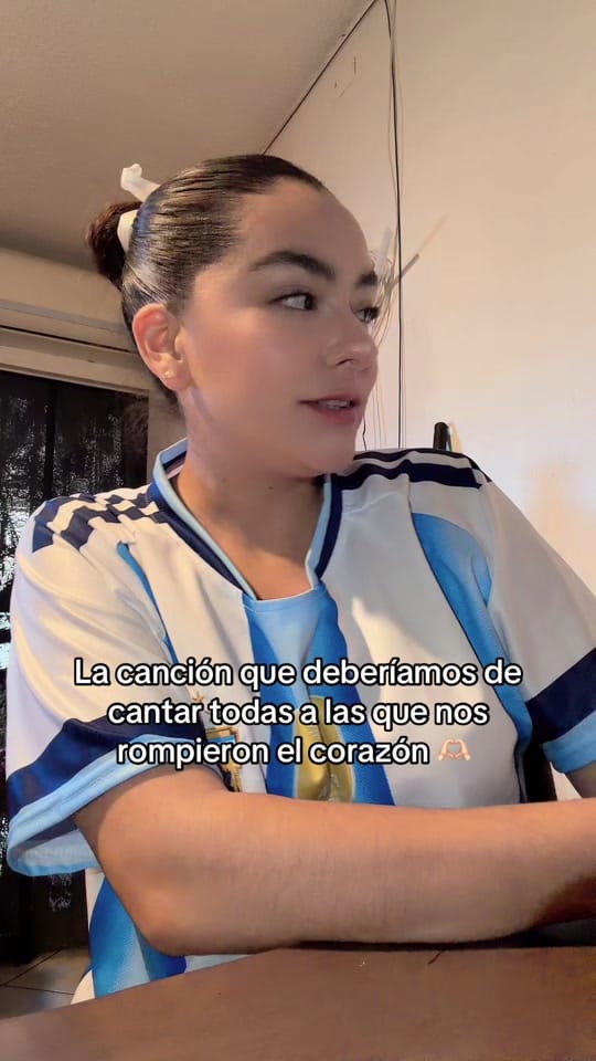Post 6 by Joanna V on TikTok (video)