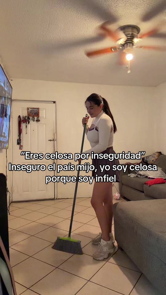 Post 4 by Joanna V on TikTok (video)