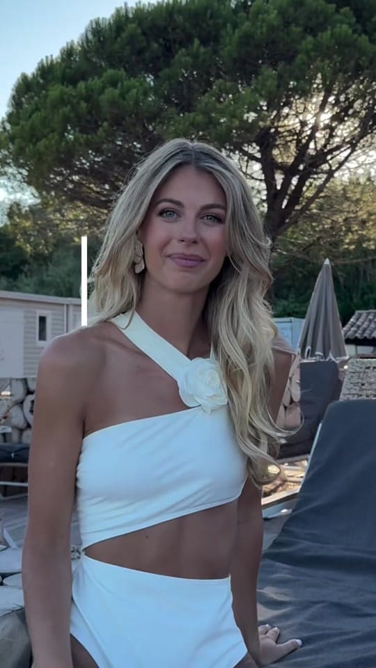 Post 4 by andreapateras on TikTok (video)