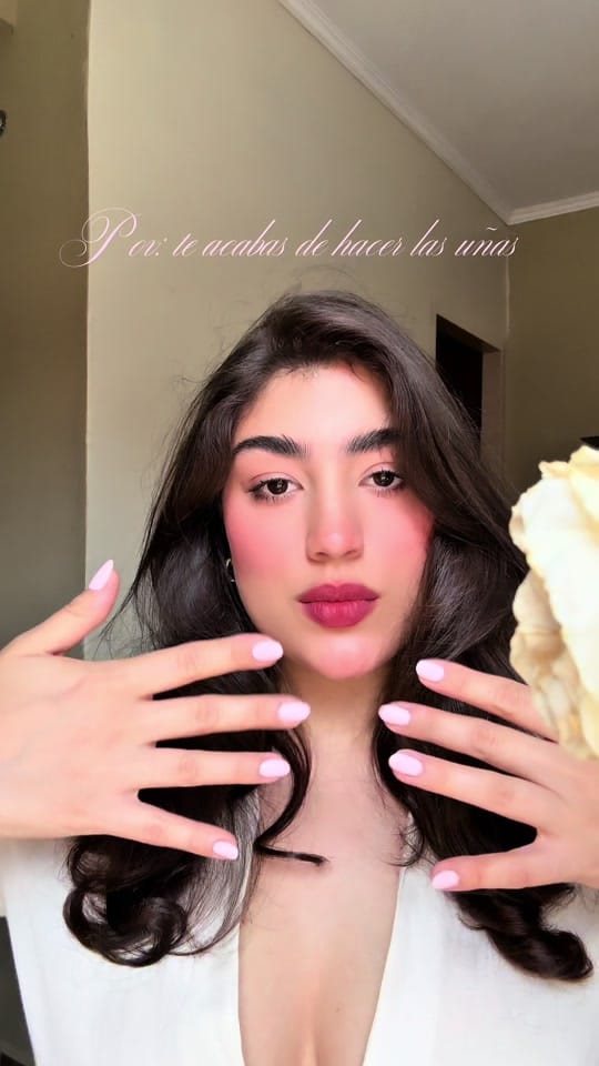 Post 8 by Gabriela Valentina on TikTok (video)