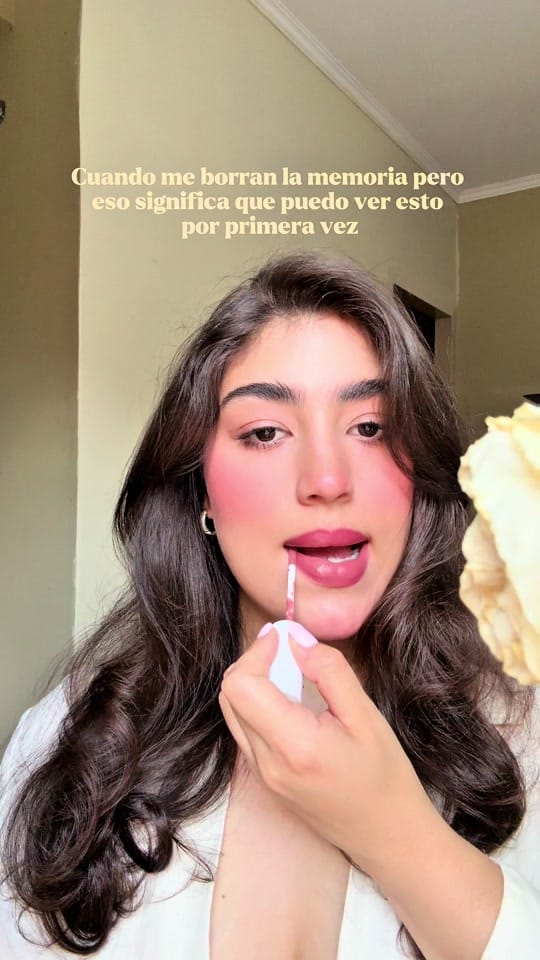 Post 7 by Gabriela Valentina on TikTok (video)