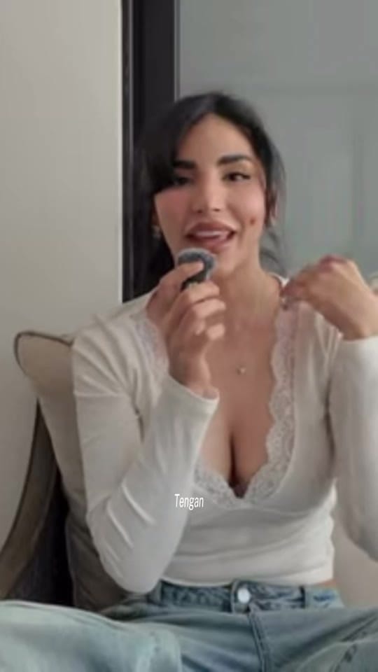 Post 8 by Daira Castro on TikTok (video)