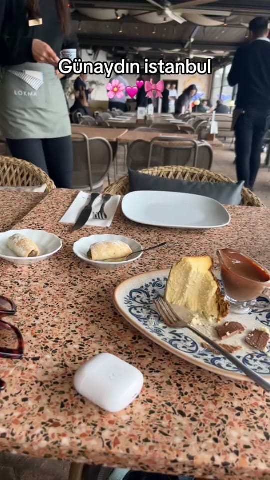 Post 8 by simplynis7 on TikTok (video)