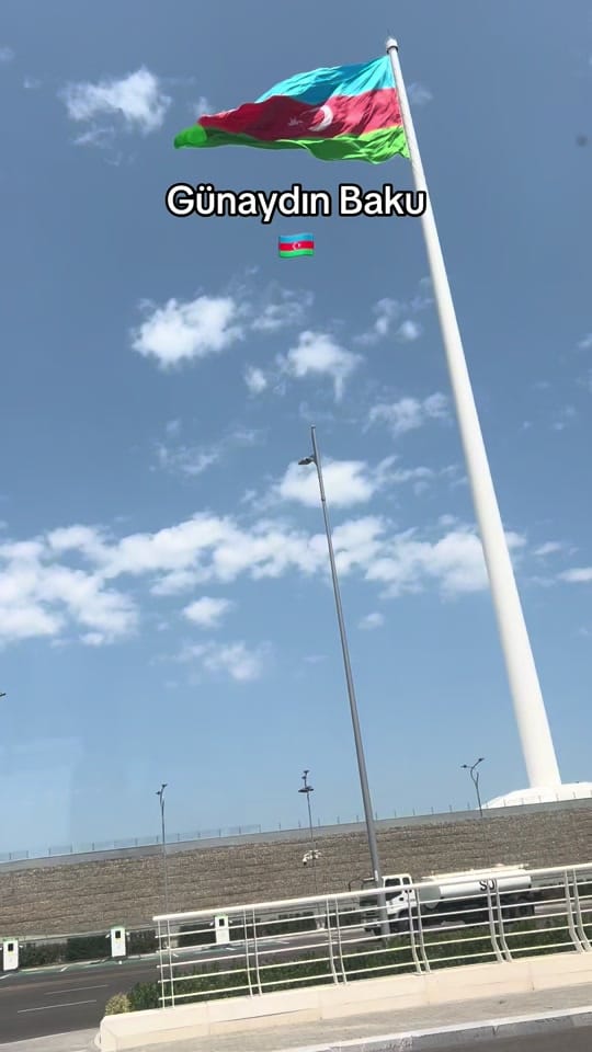 Post 5 by simplynis7 on TikTok (video)