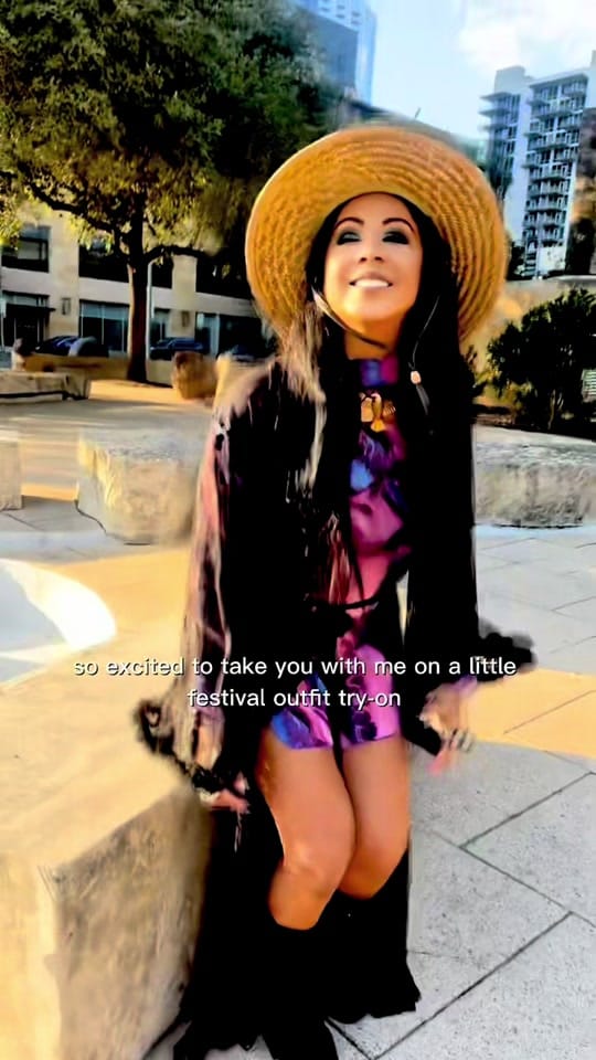 Post 4 by Yenis Monterrey on TikTok (video)