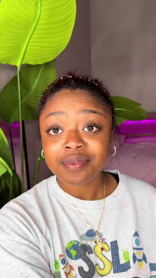 Post 8 by iamvicky.leon on TikTok (video)