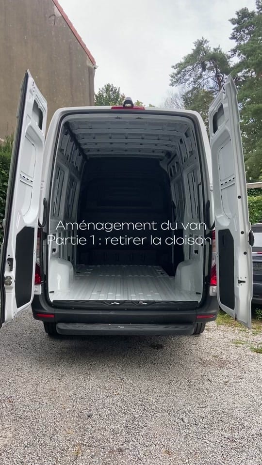Post 10 by Van.Papier on TikTok (video)