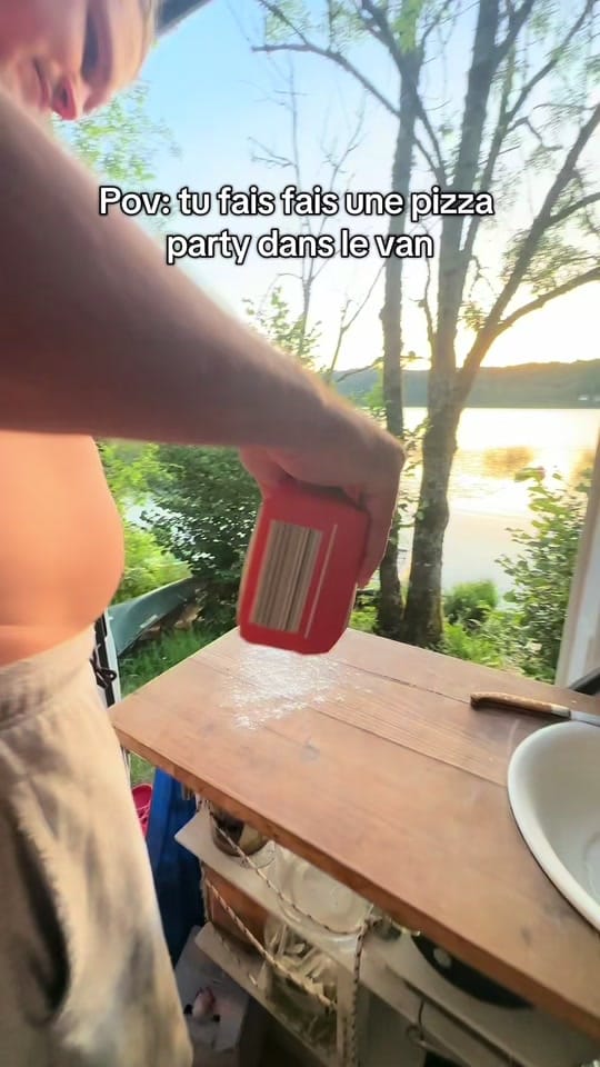 Post 1 by Van.Papier on TikTok (video)