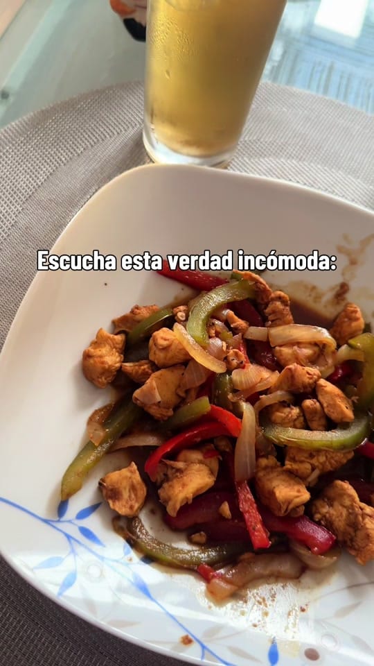 Post 5 by Nutrióloga Liz Romero on TikTok (video)