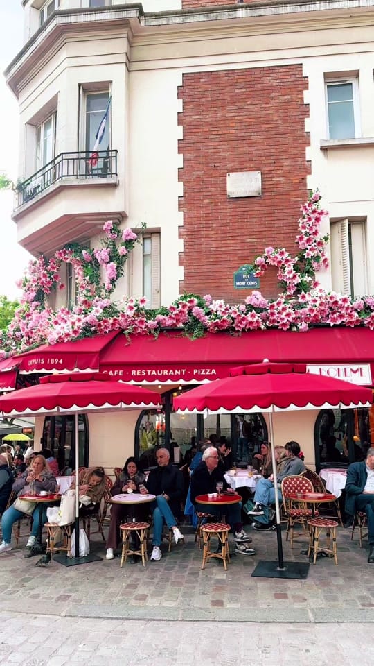 Post 3 by Paris every day on TikTok (video)