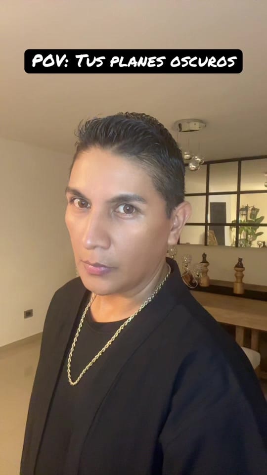Post 5 by Ever Alvarez on TikTok (video)