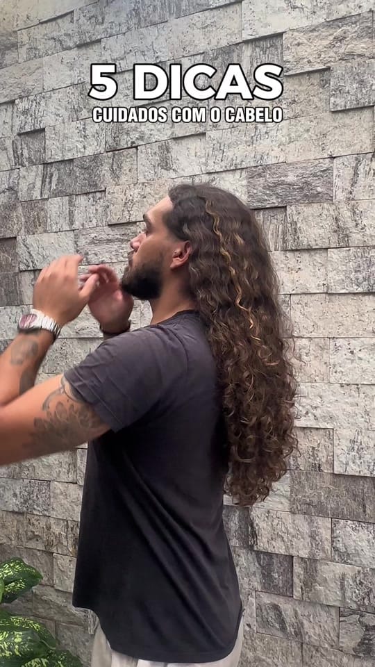 Post 2 by Lucas Martins 〰️ on TikTok (video)