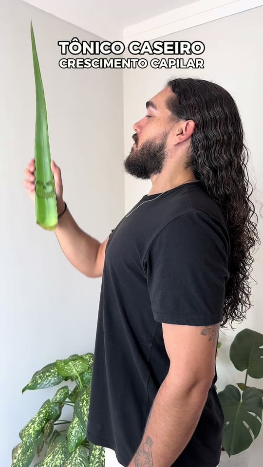 Post 10 by Lucas Martins 〰️ on TikTok (video)