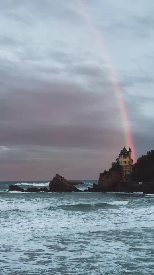 Post 10 by Jon Sanchez on TikTok (video)