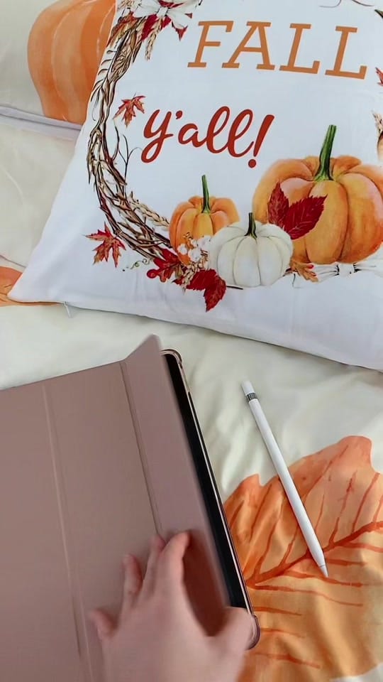 Post 6 by theblondewaldorf on TikTok (video)
