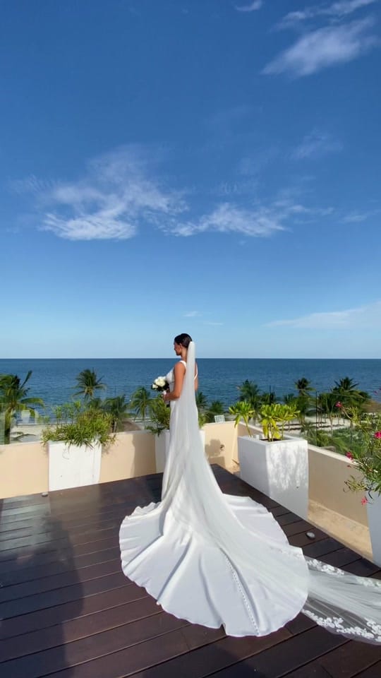 Post 9 by Cancun Wedding Photographer on TikTok (video)
