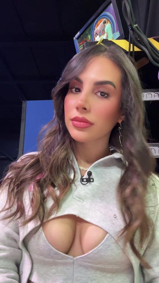 Post 2 by Nicky Chavez on TikTok (video)