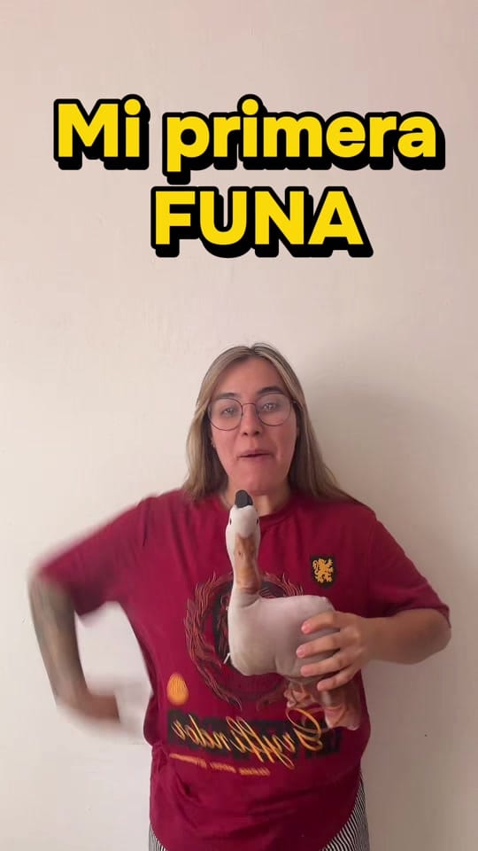 Post 4 by Mariam Leal🪿 on TikTok (video)