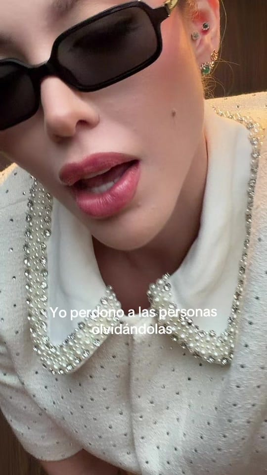 Post 8 by Marianab.rios98 on TikTok (video)