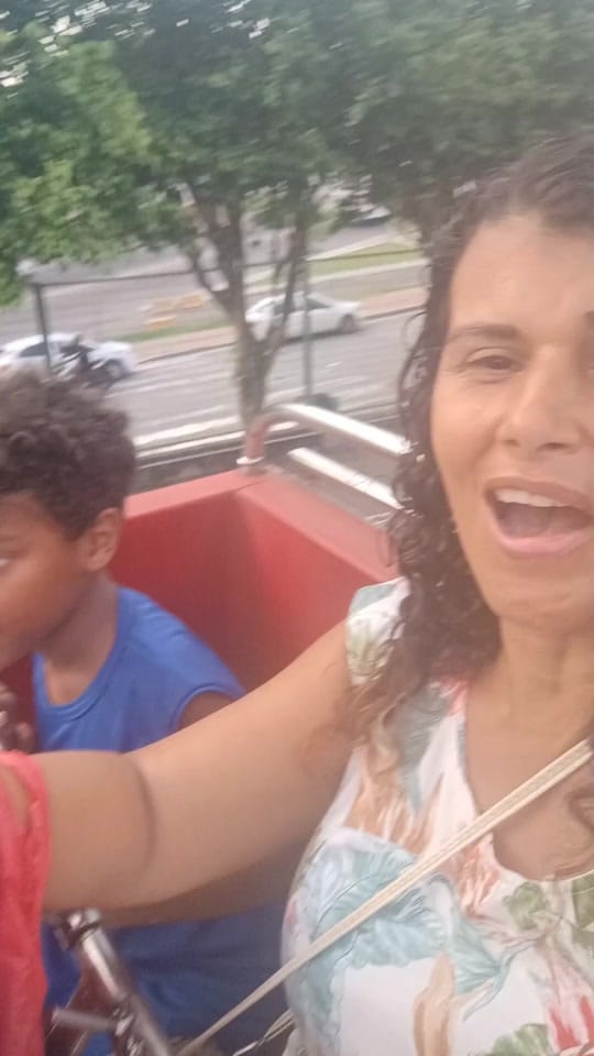 Post 5 by Lenny Souza on TikTok (video)