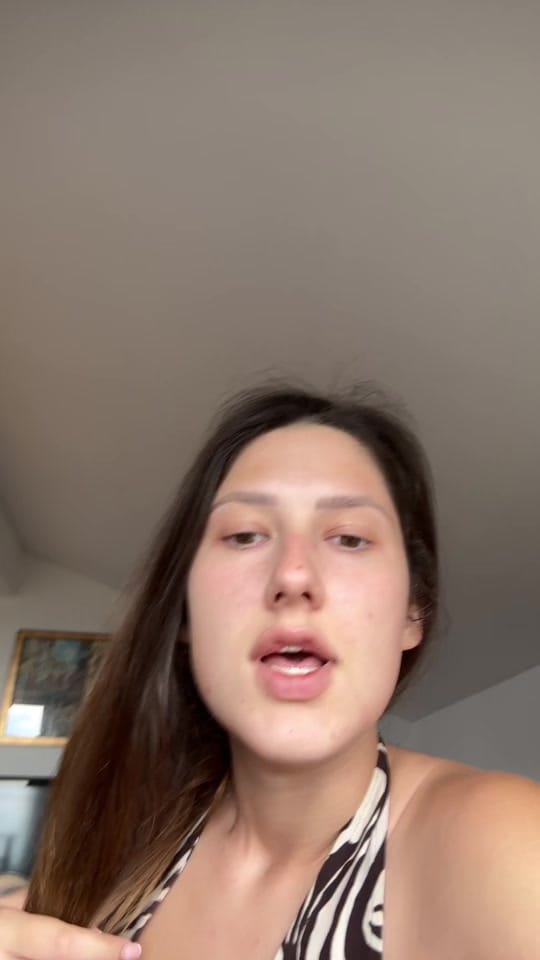 Post 6 by leayebote on TikTok (video)