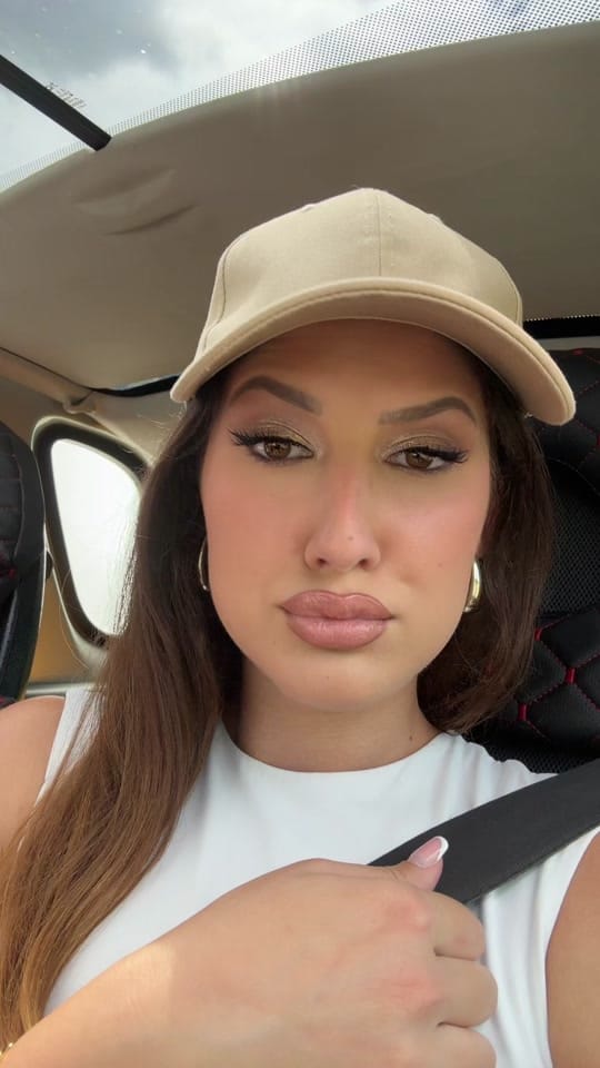 Post 2 by leayebote on TikTok (video)