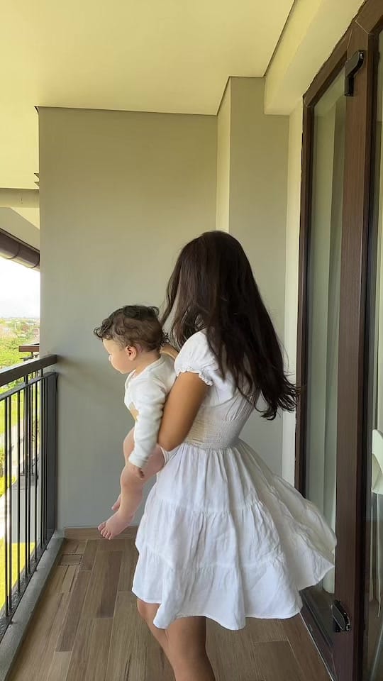Post 8 by ioanna_neo on TikTok (video)