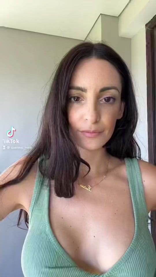 Post 4 by ioanna_neo on TikTok (video)