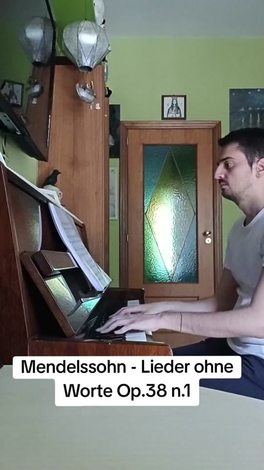 Post 1 by Francesco Esposito on TikTok (video)