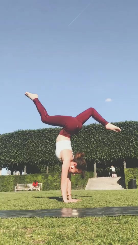 Post 3 by Anna on TikTok (video)